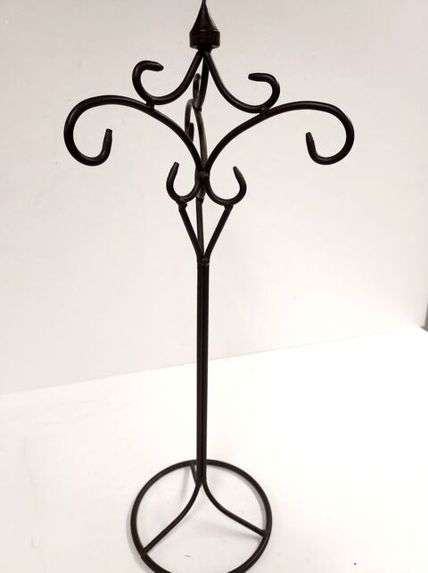 Porte bijoux 42cm pour colliers, bagues en fer forg� noir 8 Montigny-aux-Amognes (58)