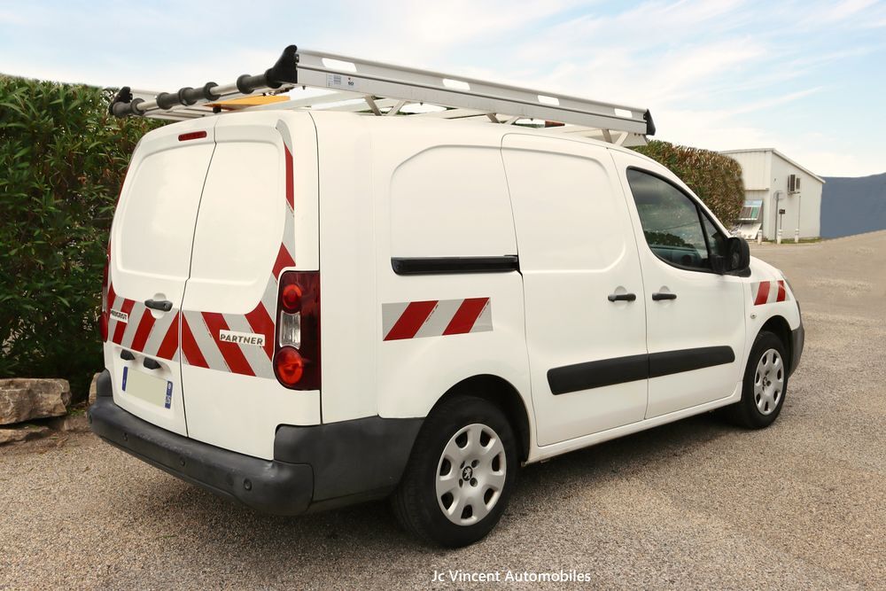 Partner PARTNER FOURGON LONG 1.6 BLUEHDI 100 S&S BVM5 PREMIUM 2018 occasion 26450 Cl&eacute;on-d'Andran