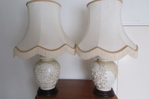 Paire de lampes en porcelaine maille en relief, motif asia 350 Millau (12)