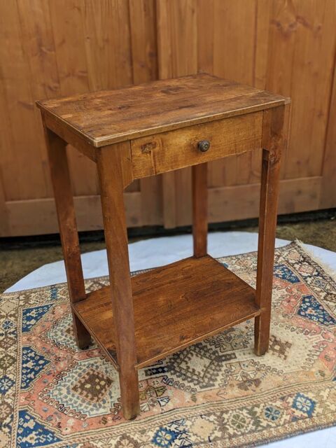 Table de chevet, d'appoint 25 Saint-Gildas-de-Rhuys (56)