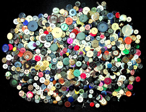 LOT 2 - 900 BOUTONS COLORES COULEUR proche du style Vintage 30 Gravelines (59)