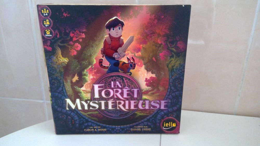 19€ LA FORET MYSTERIEUSE (Iello) Jeux / jouets