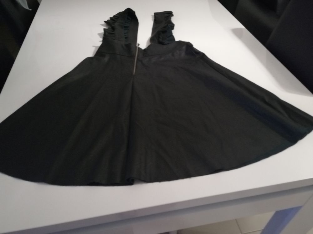 Robe courte en scaille Vêtements