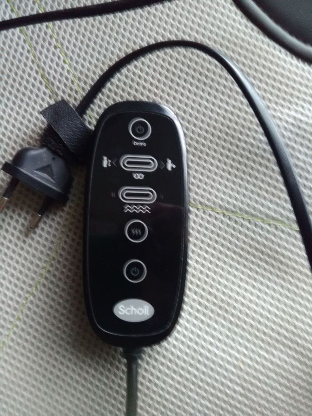 Si&egrave;ge massant Scholl EM7742EA	 tr&egrave;s bon &eacute;tat Electroménager