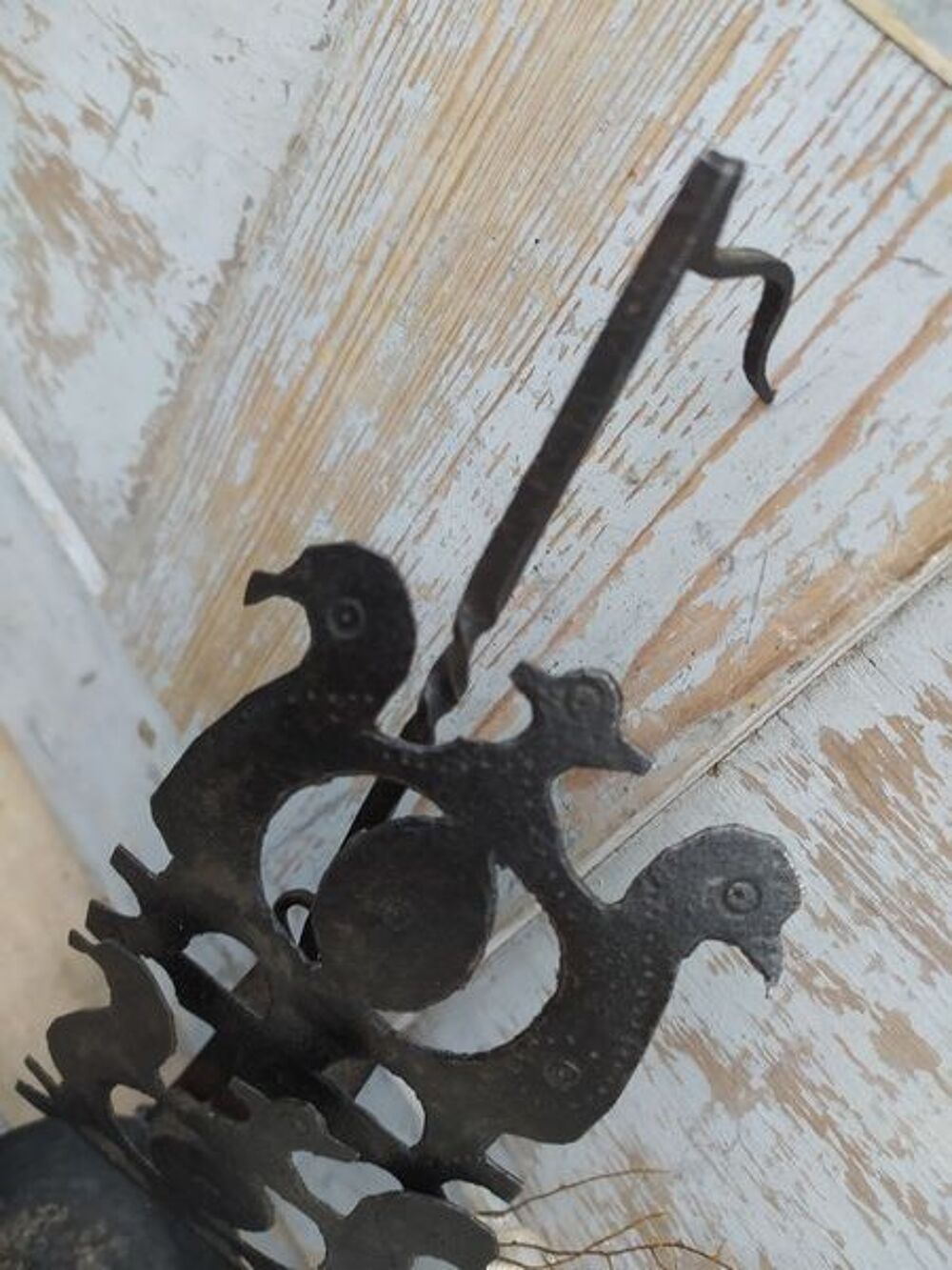 Lampe &agrave; Huile aux Oiseaux Fer Forg&eacute; Chaleil XVIII&egrave;me 