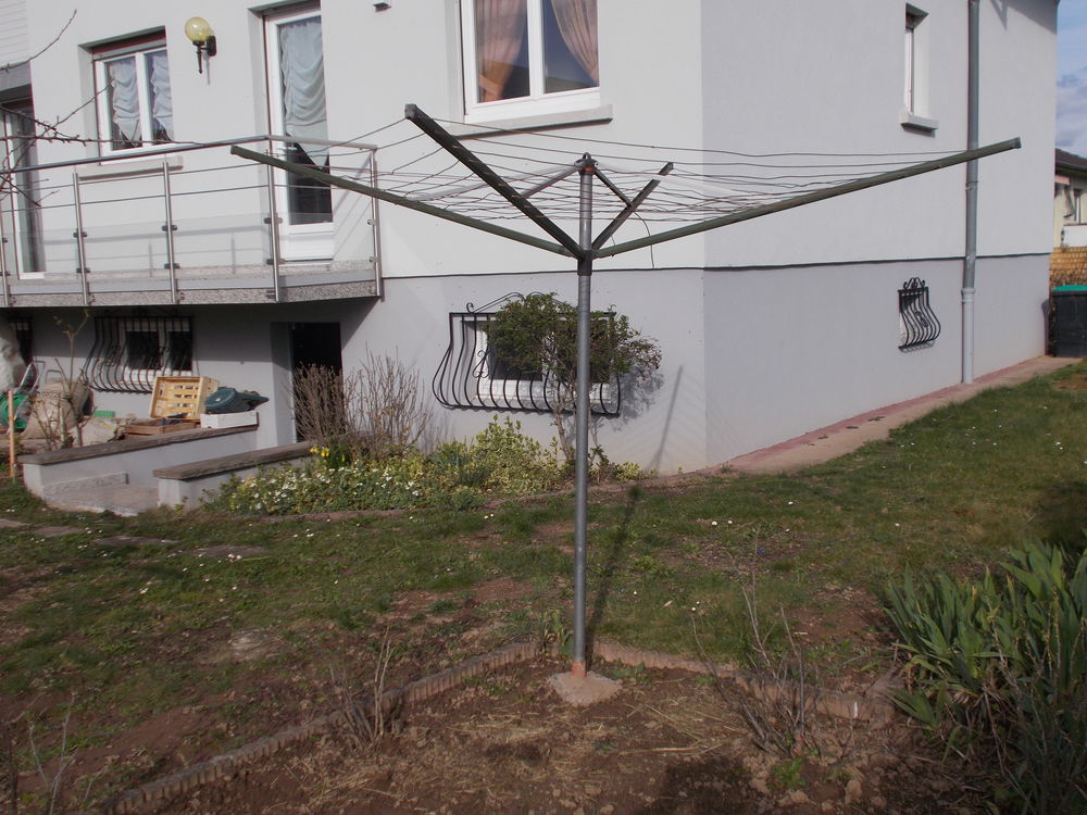 un s&eacute;choir parapluie neuf en aluminium vert anodis&eacute; Jardin