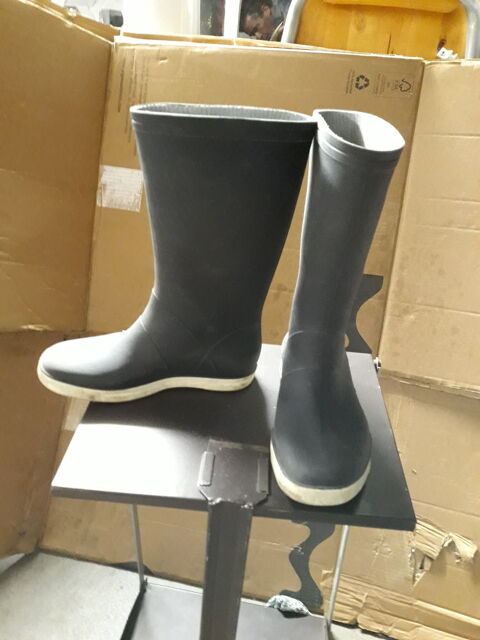 Botte adulte femme / homme taill� 36/37 de marque decathlon 7 Taverny (95)