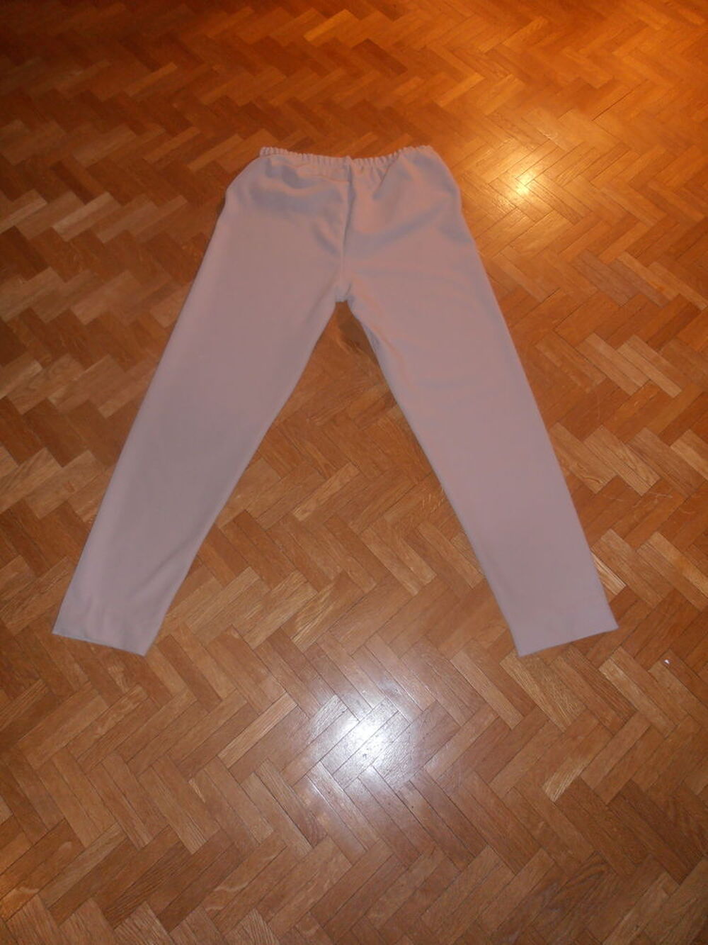 Cale&ccedil;on beige Vêtements