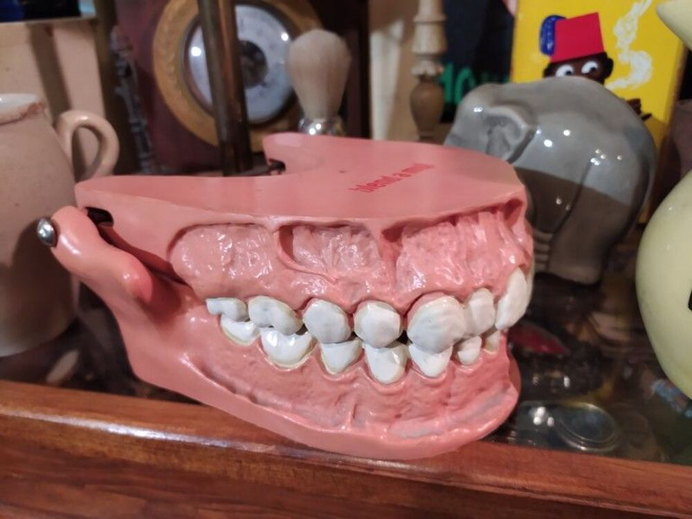 Dentier Publicitaire Blend A Myl Pharmacie Cabinet Curiosit&eacute; 