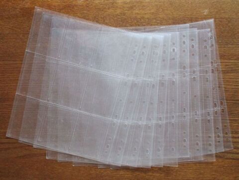 11 FEUILLES plastique rangement cartes (Panini - tél Saint-André-les-Vergers (10)