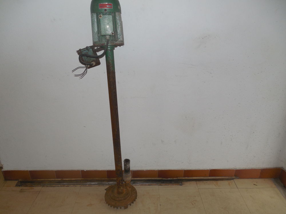 pompe pour vide cave ou piscine Bricolage