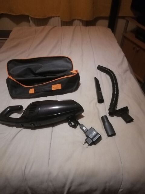 divers petits électro ménager et vêtements entre 5 et 20€ Valenciennes (59)