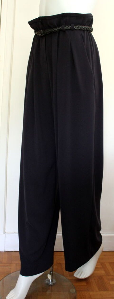 Pantalon large marine GEORGES RECH 
T.42/44 Fr 90 Issy-les-Moulineaux (92)