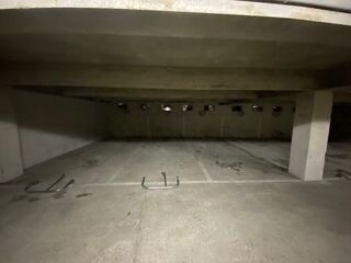  Parking / Garage � louer 13 m�