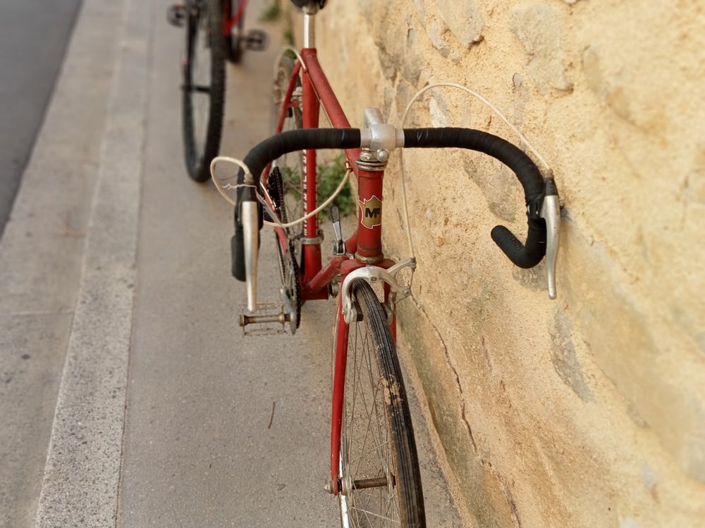 VELO DE ROUTE MANU FRANCE Pr LE BENIN Vélos