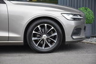V60 D3 AdBlue 150 ch Geartronic 8 Momentum 2019 occasion 56300 Pontivy