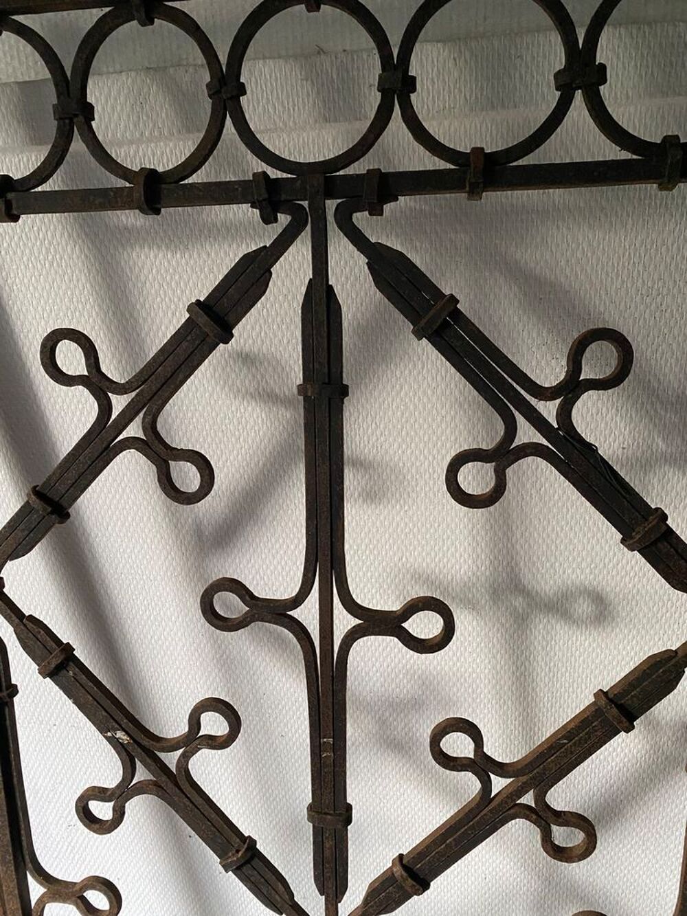 grille en fer forg&eacute; Décoration