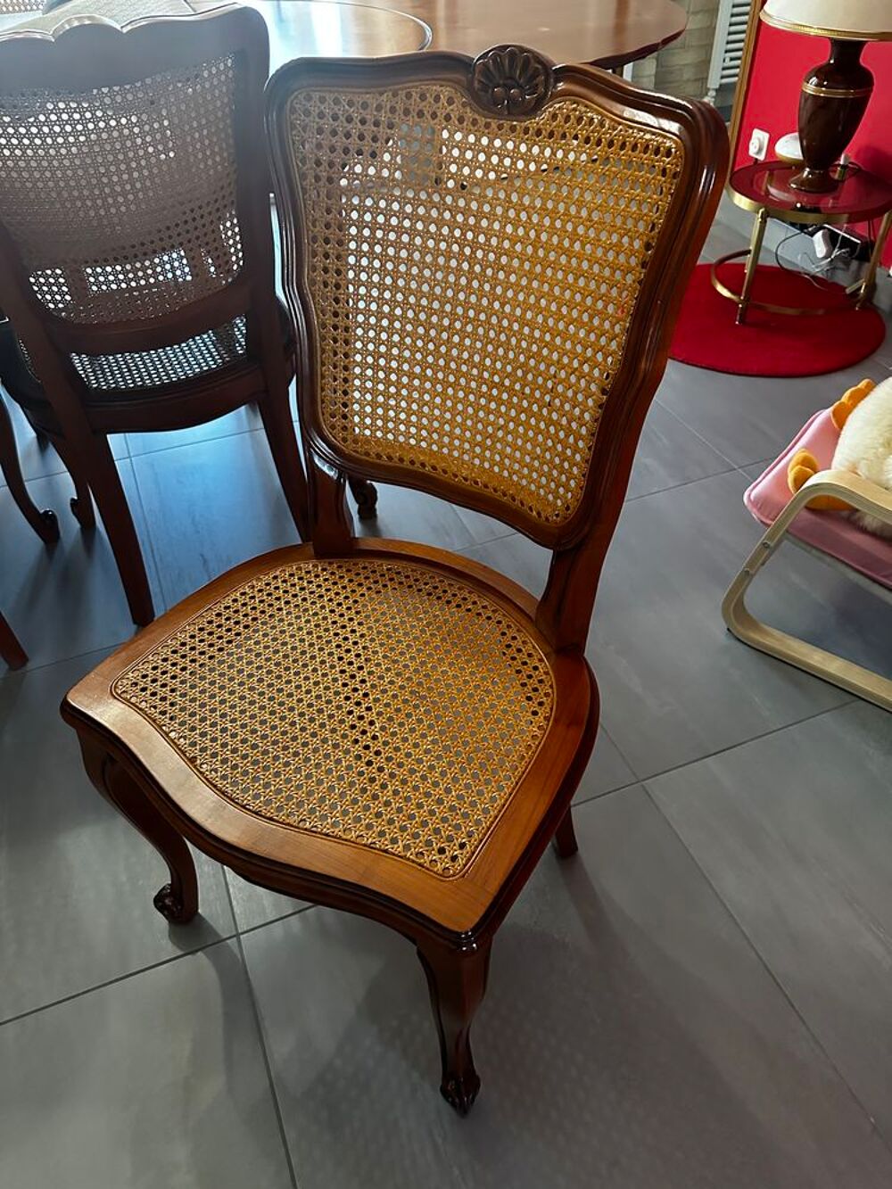 Table avec allonges + 6 chaises merisier massif. Meubles