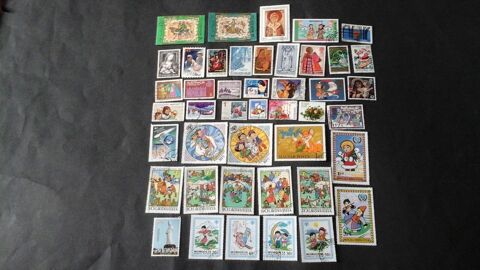 Timbres sur Noël et les enfants 3 Angers (49)