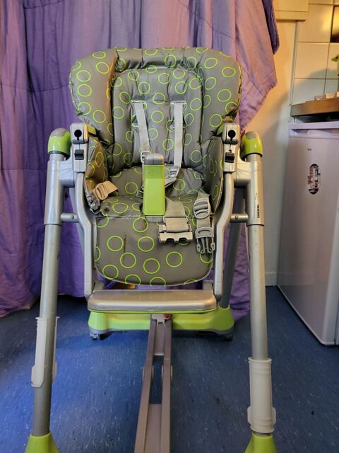 Chaise haute bébé Peg Perego 65 Vaires-sur-Marne (77)