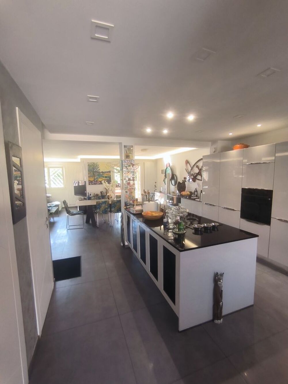 Vente Maison Maison rénovée 165m2, jardin 400m2, garage, parkings Le cannet