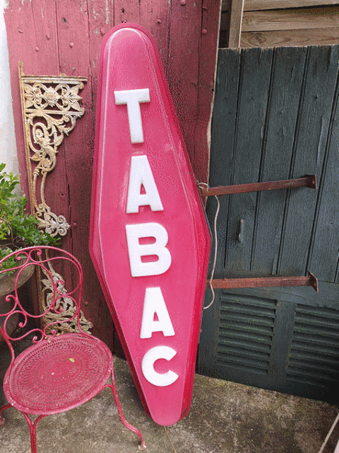 Grande Carotte Enseigne Publicitaire Tabac Vintage 
Loches (37)