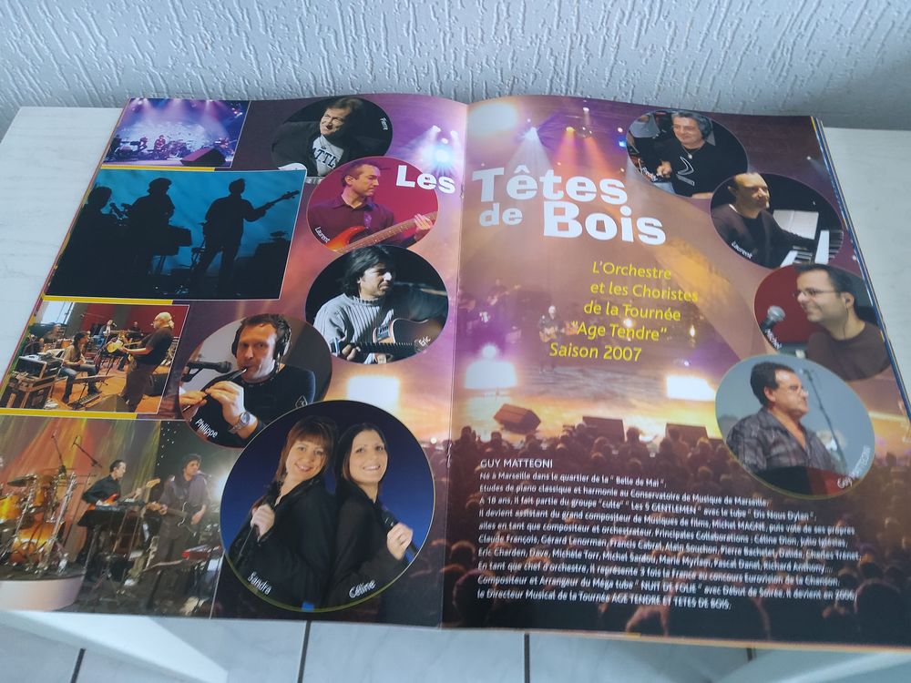 4 PROGRAMMES tourn&eacute;e AGE TENDRE - Livres et BD