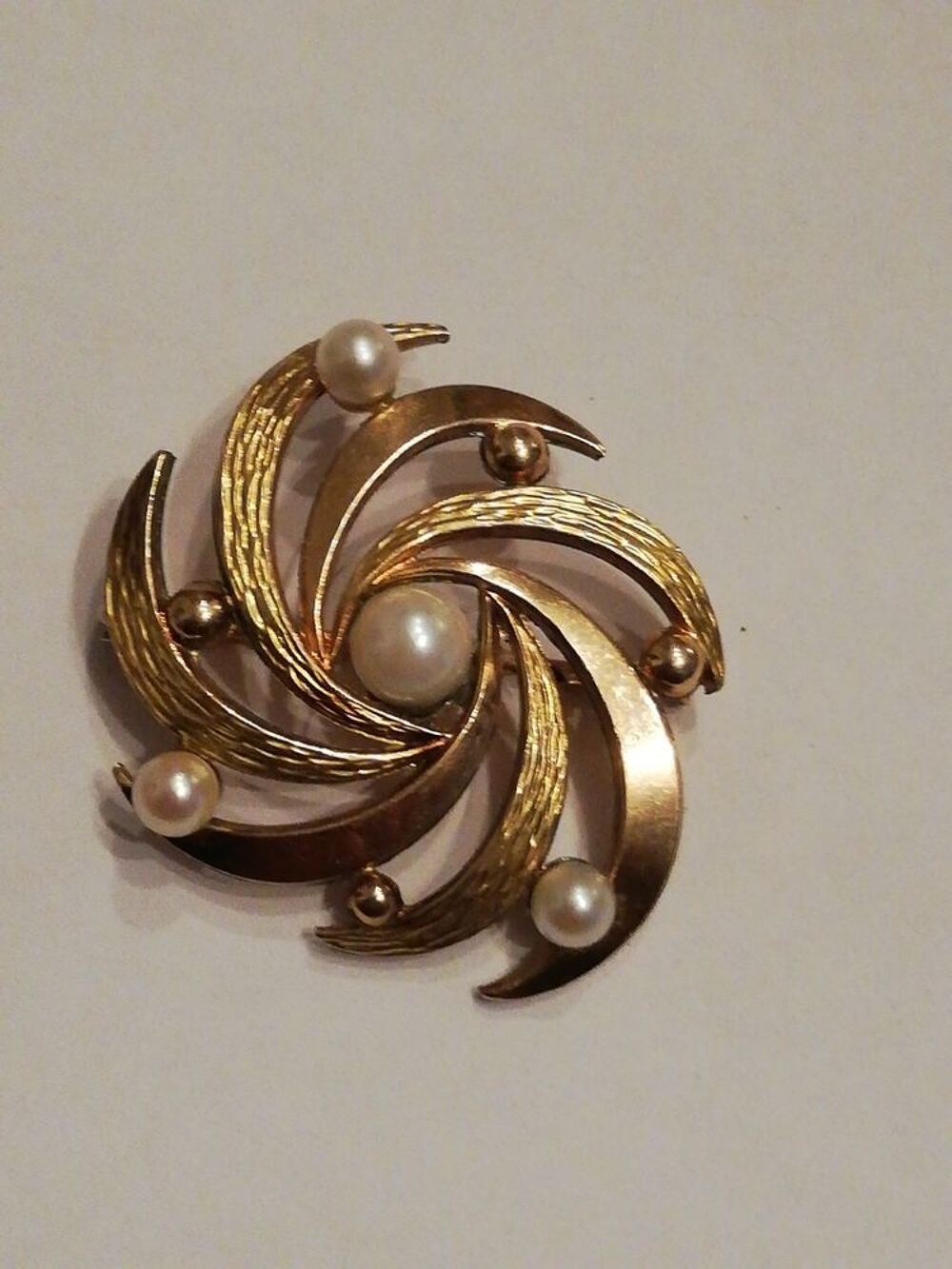 Broche ancienne Plaqu&eacute; Or FIX art d&eacute;co/PERLES/VINTAGE Bijoux et montres