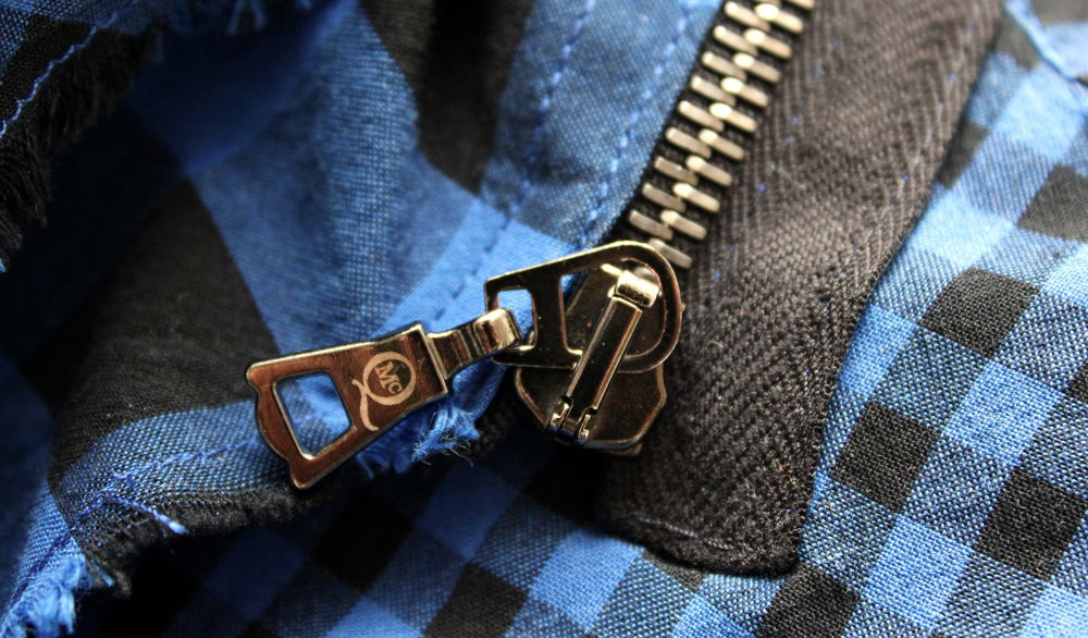 Chemise et foulard zipp&eacute; ALEXANDER MCQUEEN T.50 Vêtements