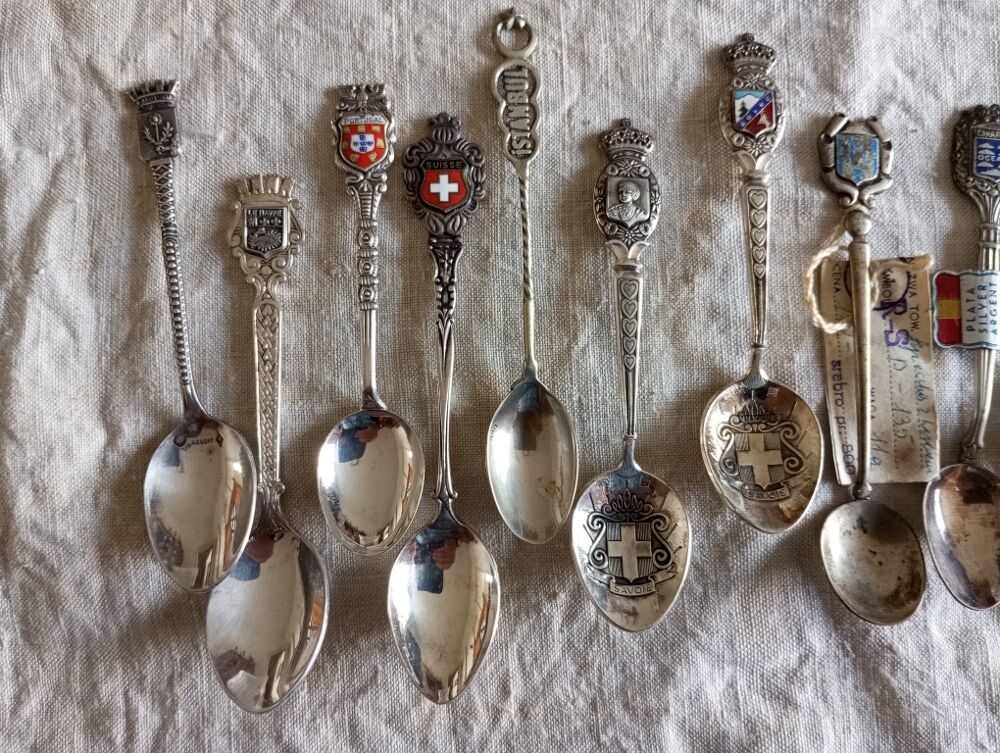 petites cuill&egrave;res de collection 