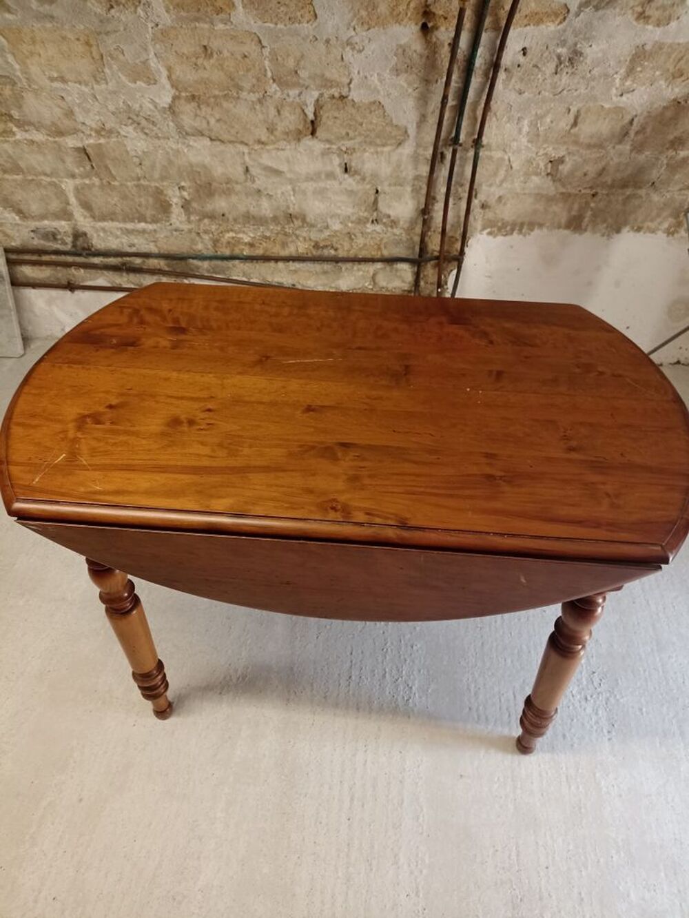 table en merisier Meubles