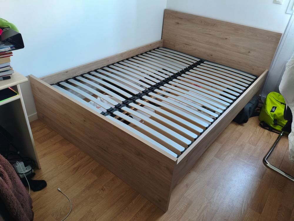 Lit sommier et matelas Meubles