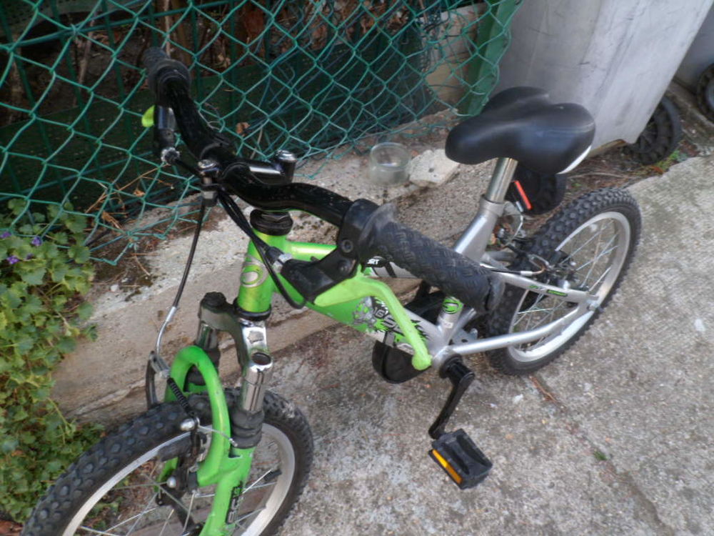 VELO 16 POUCES SUSPEND Vélos