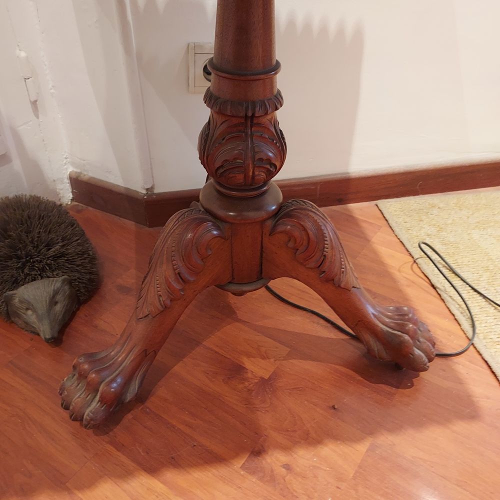 Magnifique petite table Meubles