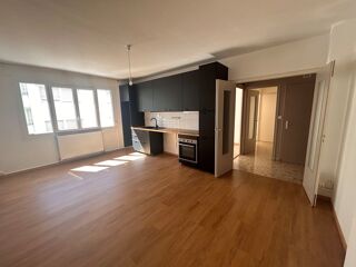  Appartement à louer 3 pièces 52 m²