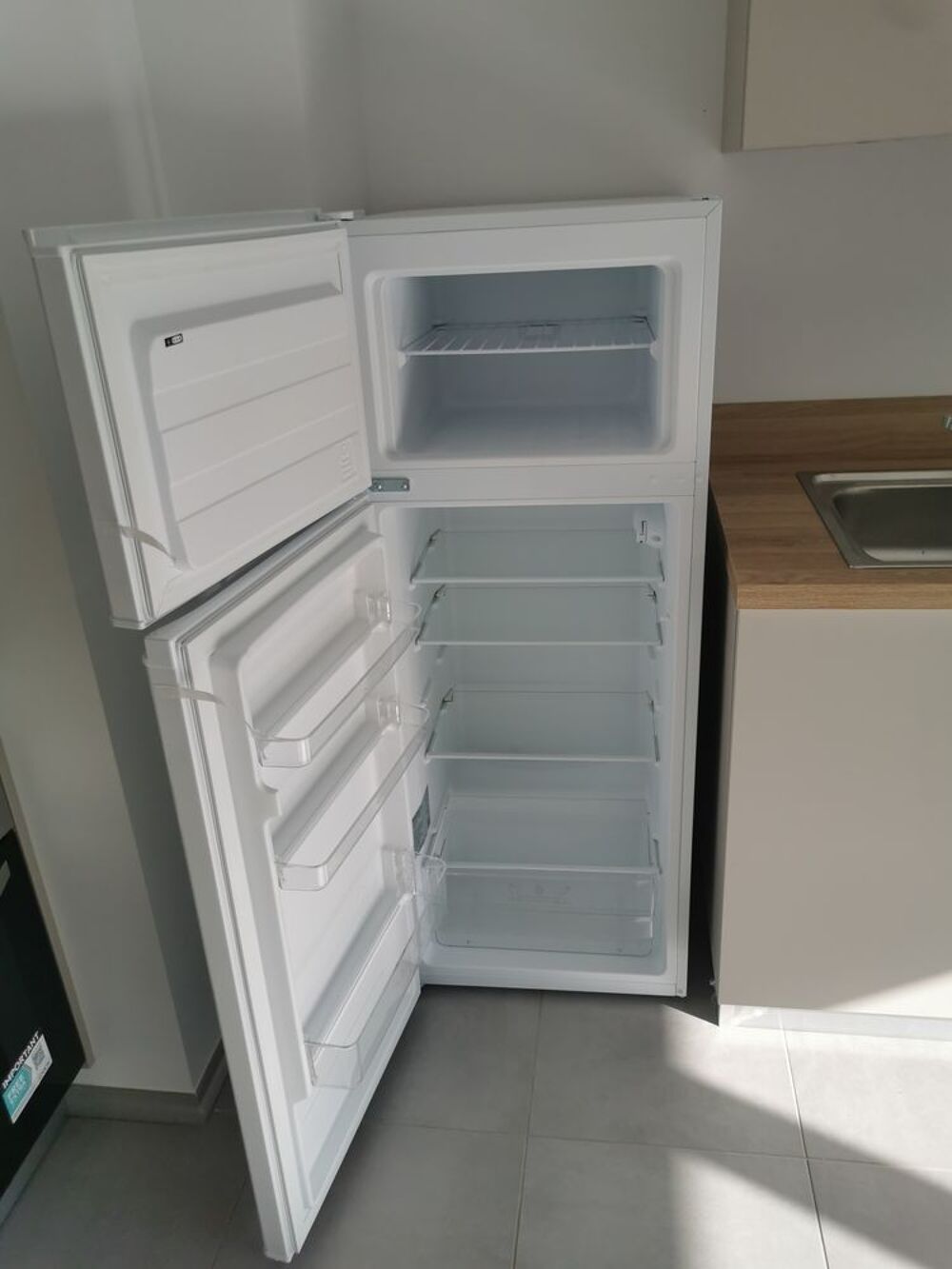R&eacute;frig&eacute;rateur Cong&eacute;lateur 2 portes Electroménager