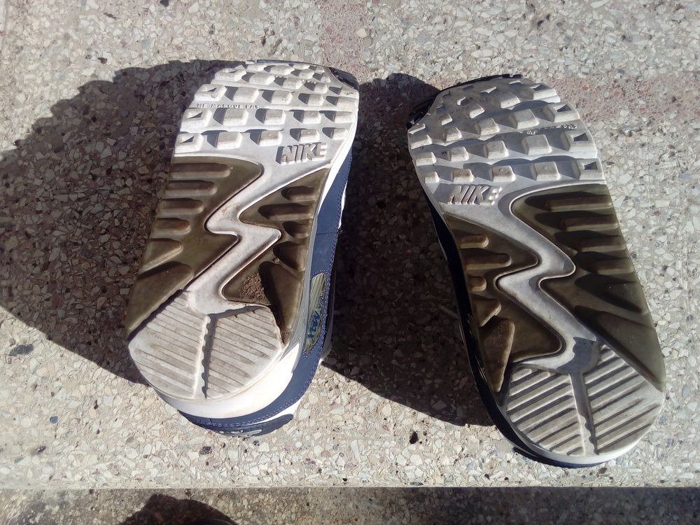 Tennis femmes. Chaussures