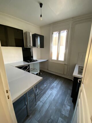  Appartement � louer 3 pi�ces 81 m�