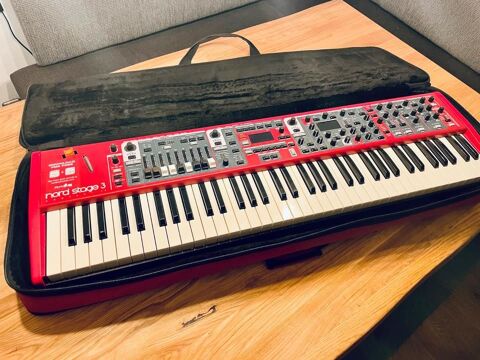 Nord Stage 3 Compact avec sac et housse anti-poussi�re 1500 Grateloup-Saint-Gayrand (47)