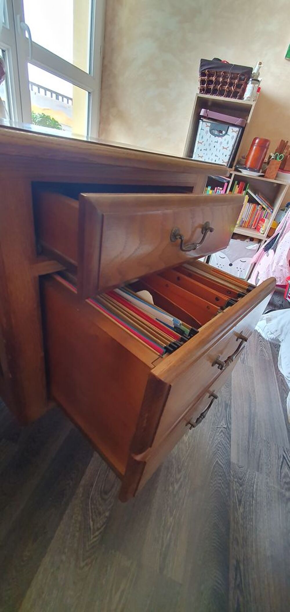 Bureau tr&egrave;s bon &eacute;tat Meubles