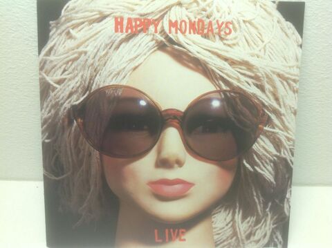 HAPPY MONDAYS LIVE Envoi Possible
5 Trgunc (29)