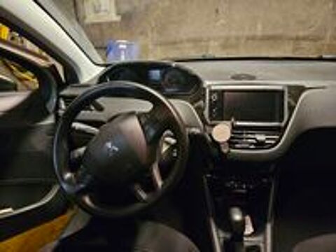 208 1.2 VTi 82ch BVM5 Active 2014 occasion 95210 Saint-Gratien