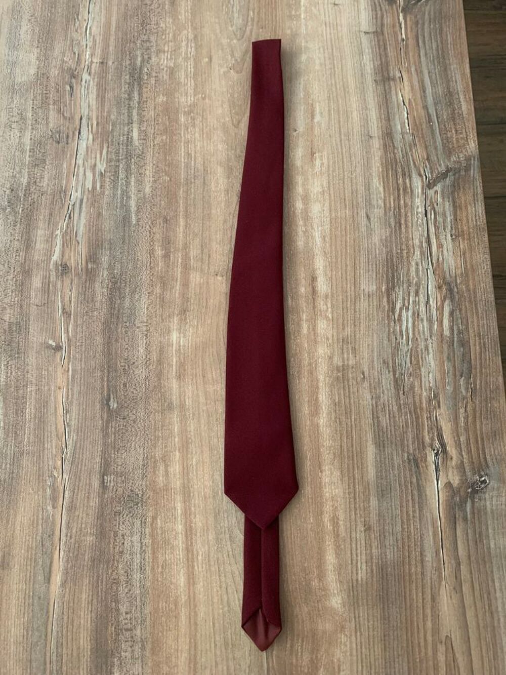 Cravate homme couleur bordeaux Vêtements