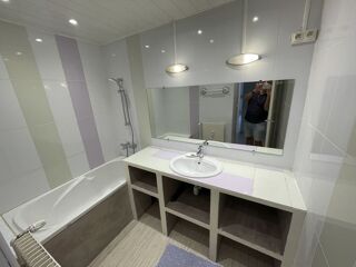  Appartement à louer 3 pièces 67 m²
