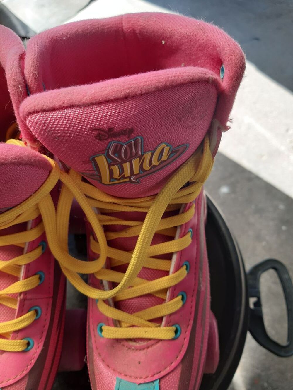 PATINS A ROULETTES DISNEY SOY LUNA Jeux / jouets