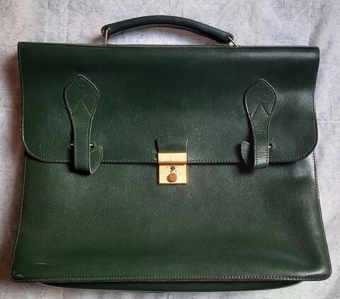 Cartable / porte document JELEN 65 Hergnies (59)