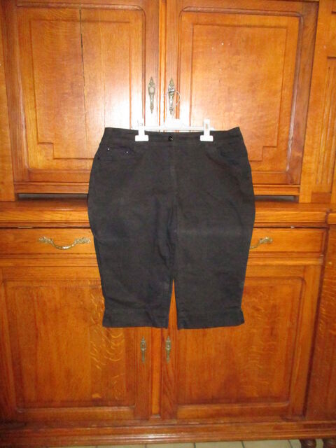 pantacourt noir NEUF 0 M�rignies (59)