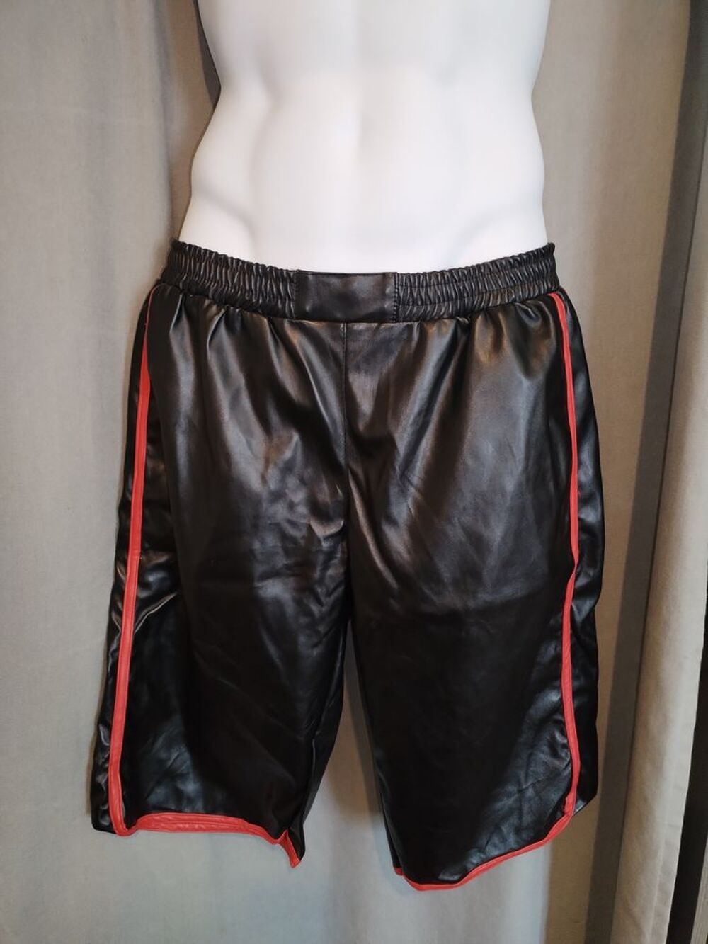 Short de bain ou de la vie de tous les jours simili cuir hom Vêtements