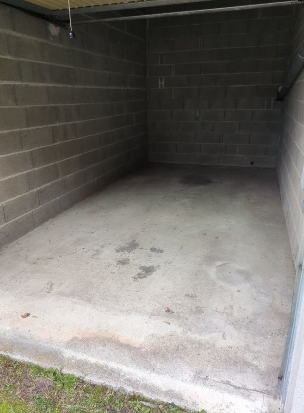 Location Parking/Garage GARAGE DIGOIN Digoin