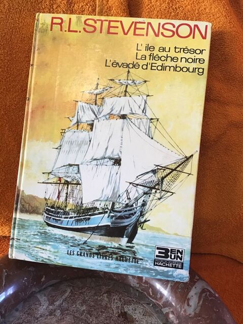 L ' ile au trésor en livre. 3 Verneuil-sur-Avre (27)